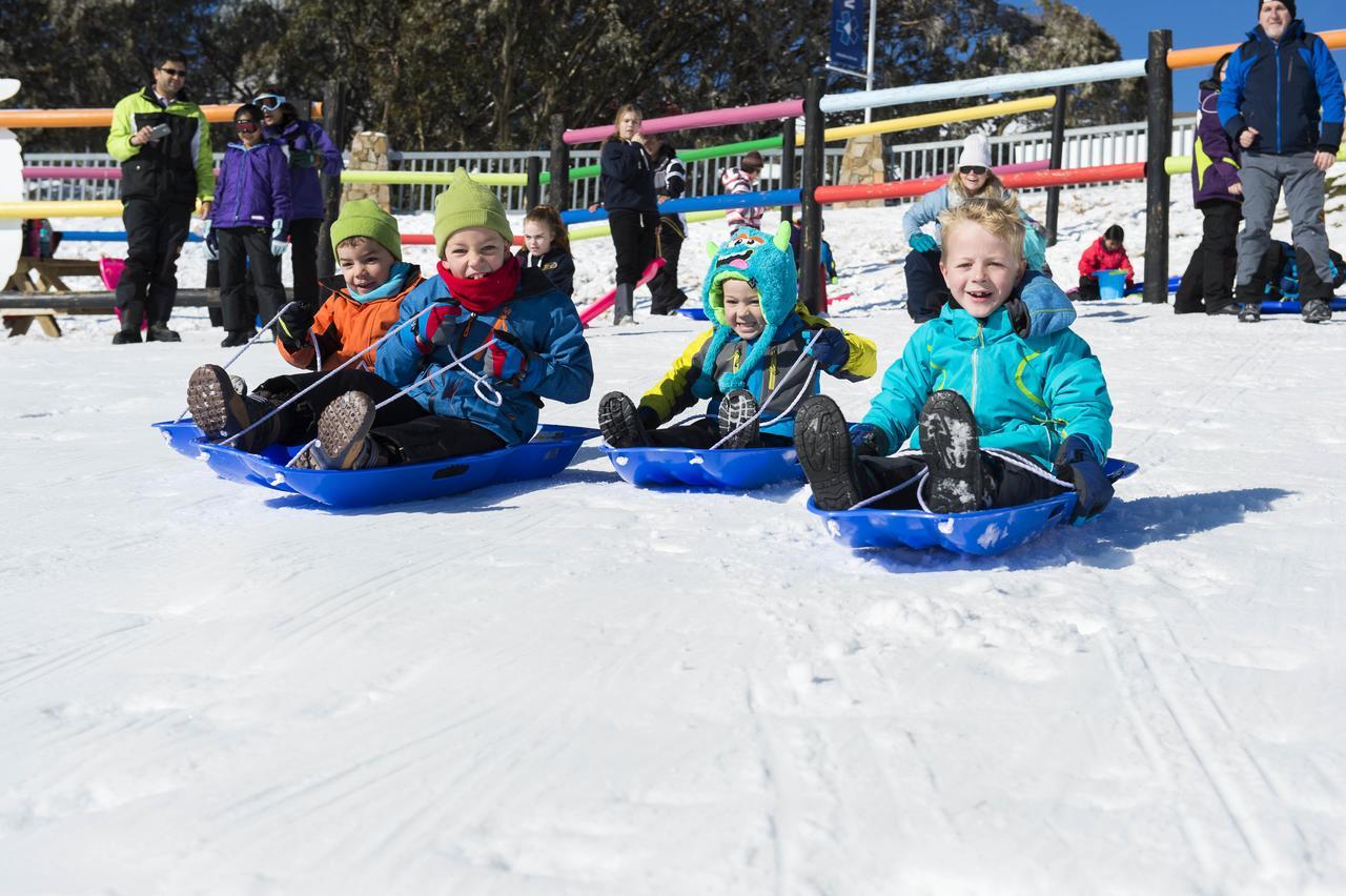 Ski Club Of Victoria - Ivor Whittaker Lodge Mount Buller Exterior foto